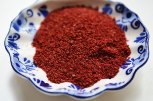 Le tre spezie che curano l’apparato cardiovascolare: curcuma, sumac e cardamomo